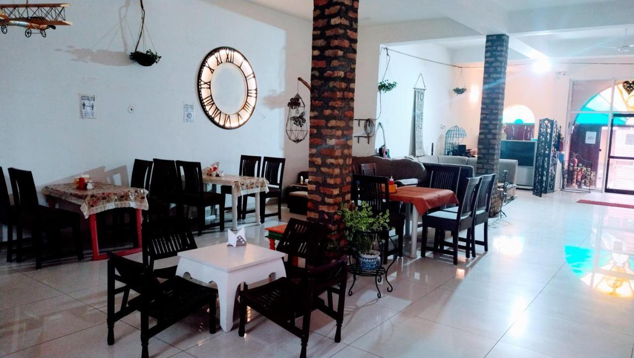 Rangbaari Stays & Cafe จ๊อดปูร์ ภายนอก รูปภาพ