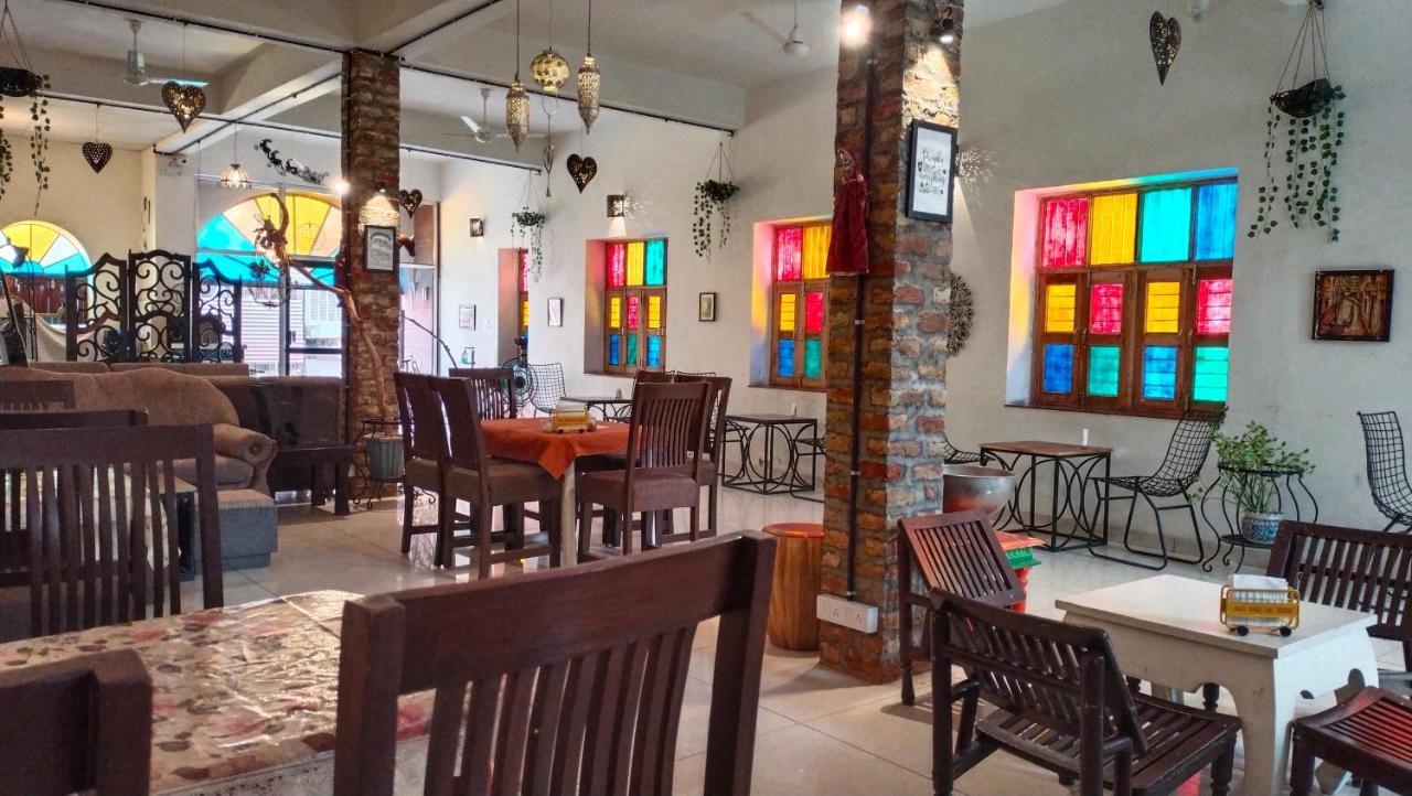 Rangbaari Stays & Cafe จ๊อดปูร์ ภายนอก รูปภาพ