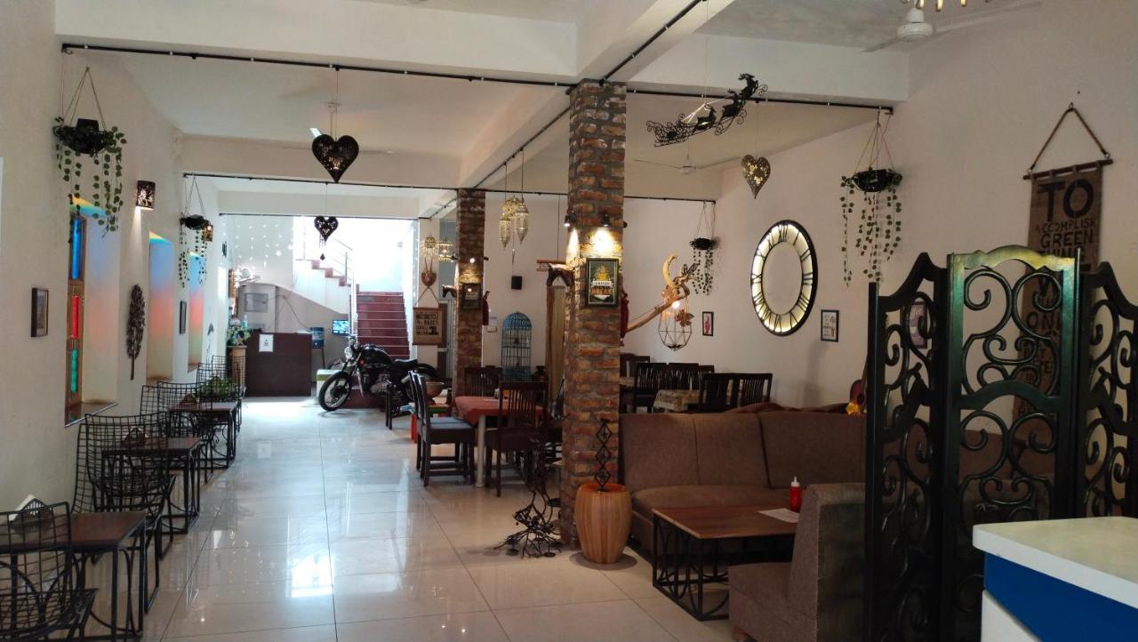 Rangbaari Stays & Cafe จ๊อดปูร์ ภายนอก รูปภาพ