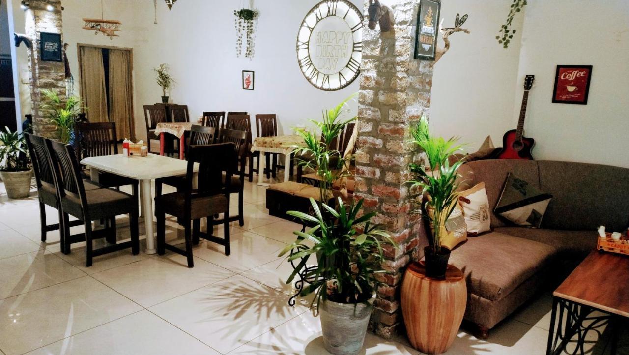 Rangbaari Stays & Cafe จ๊อดปูร์ ภายนอก รูปภาพ